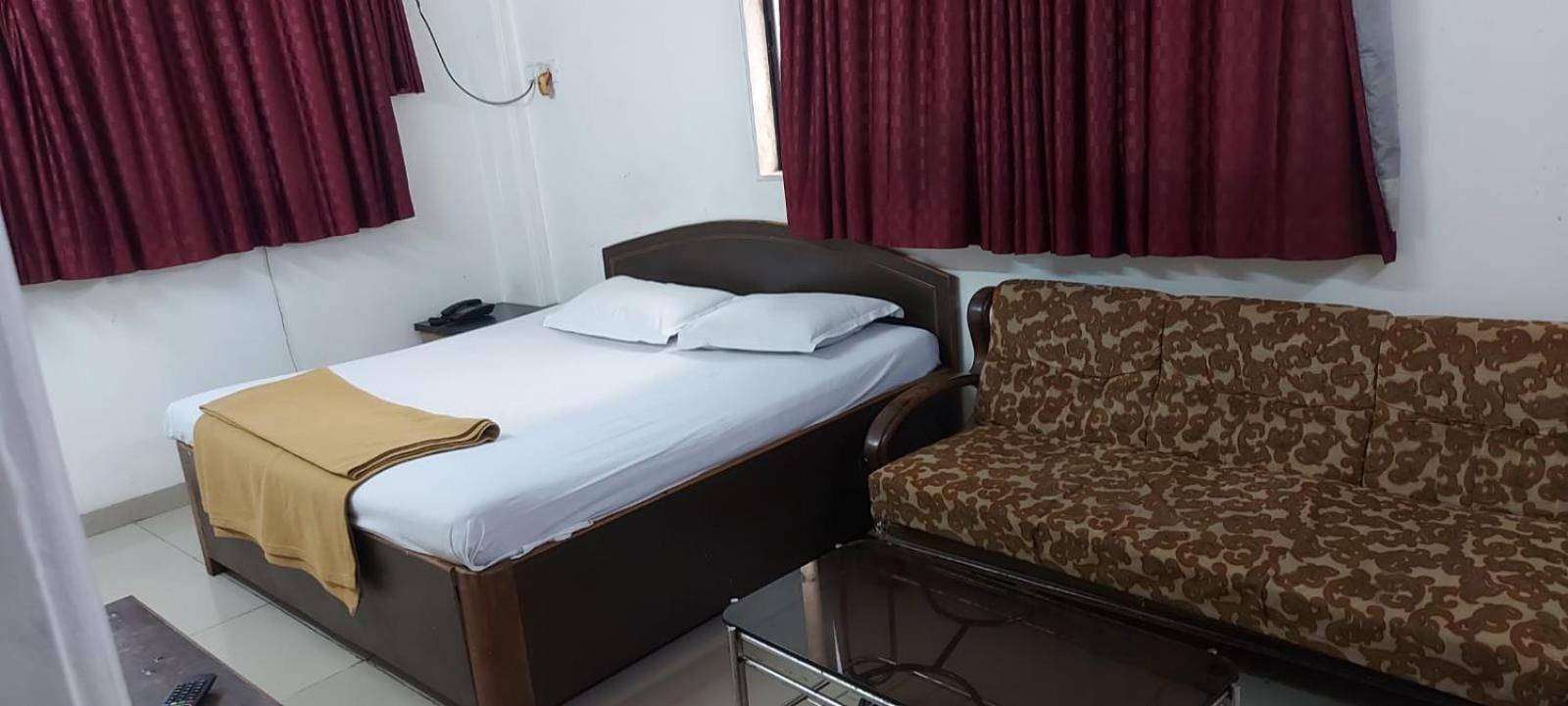 Glitz Hotels Sai Guest House - Nr Inorbit Mall Vashi Navi Mumbai Exterior foto