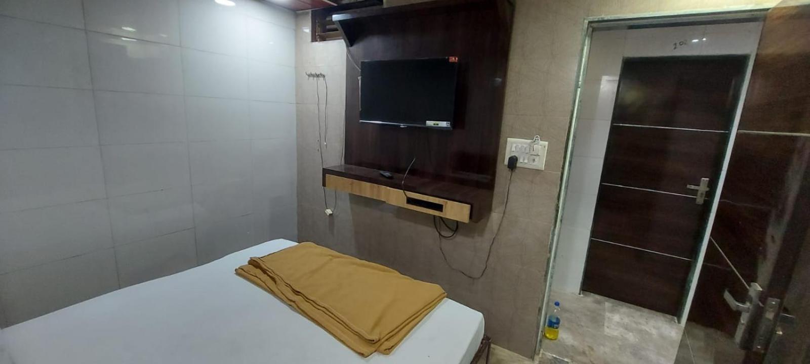 Glitz Hotels Sai Guest House - Nr Inorbit Mall Vashi Navi Mumbai Exterior foto